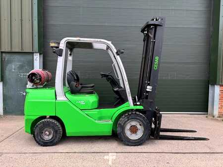 Nestekaasutrukki 2020  Cesab M330GV (2)