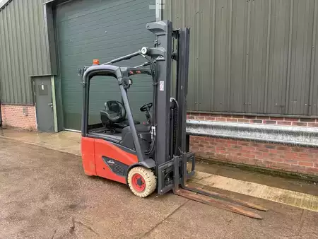 Elektrisk- 3 hjul 2020  Linde E14-02 (2)