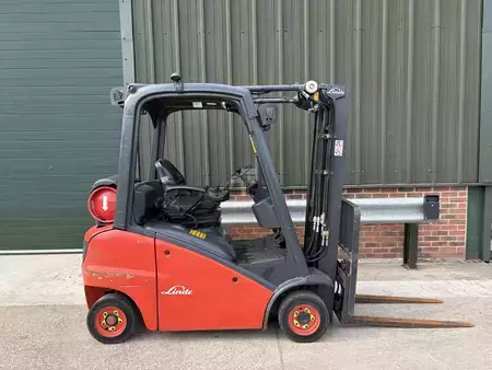 Chariots élévateurs GPL 2014  Linde H16T-01 (2)
