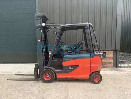 Eléctrico - 4 rodas 2014  Linde E30HL-01/600 (3)
