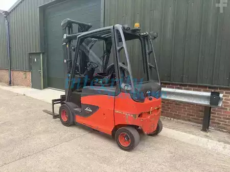 Eléctrico - 4 rodas 2014  Linde E30HL-01/600 (4)