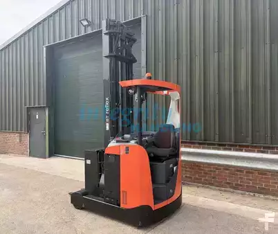 Reach Trucks 2016  BT RRE160 (2)