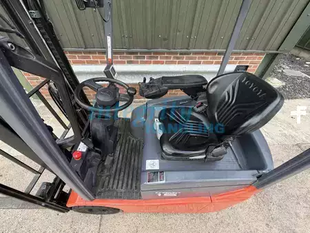 3-wiel elektrische heftrucks 2012  Toyota 7FBEST15 (2)