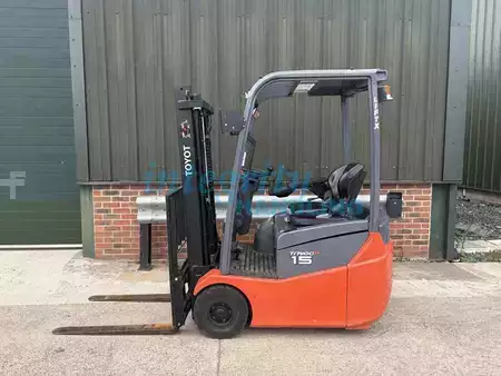 3-wiel elektrische heftrucks 2012  Toyota 7FBEST15 (5)