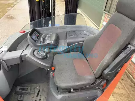 Reach Trucks 2016  BT RRE160E (6)