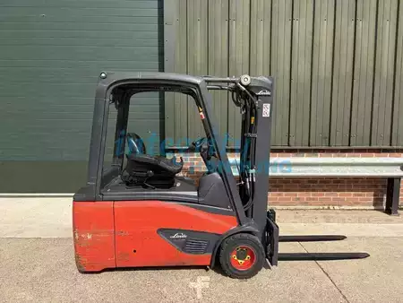 Eléctrico - 3 rodas 2018  Linde E20L-02 (1)
