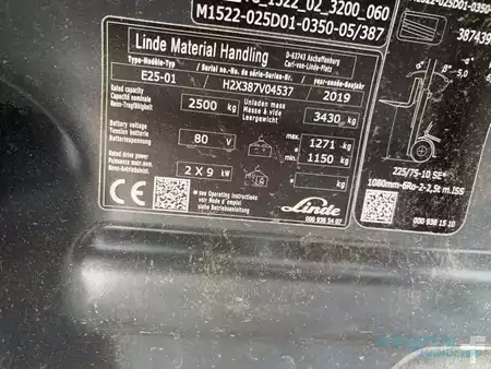 Elektryczne 4-kołowe 2019  Linde E25-01 (7)