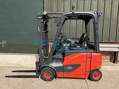 Elektryczne 4-kołowe 2020  Linde E20PH-02 (4)