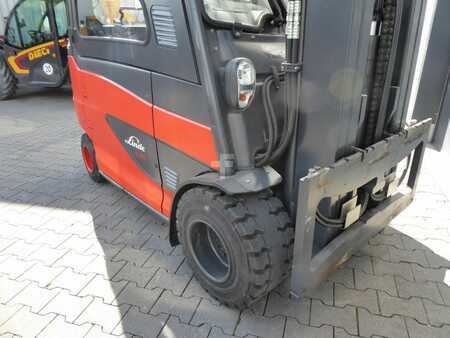 Elektro 4 Rad 2022  Linde E35HL-01 (9)