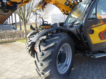 Manipulador fijo 2024  Dieci Agri Farmer 32.9 GD Zugmaschine Vorführgerät (2)
