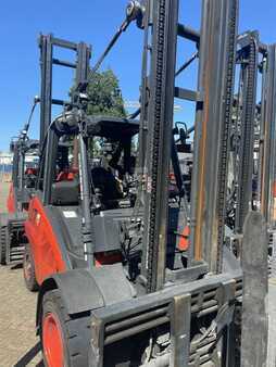Treibgasstapler 2017  Linde H50T-02 (2)