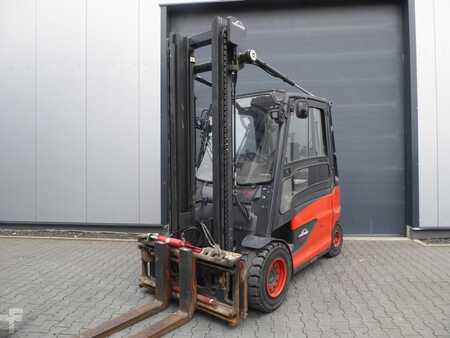 Elektryczne 4-kołowe 2018  Linde E40H-01/600 (1)