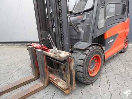 Elektryczne 4-kołowe 2018  Linde E40H-01/600 (2)