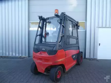 Elektromos 4 kerekű 2018  Linde E40H-01/600 (3)