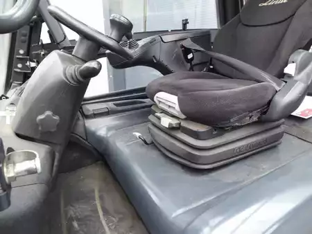 Elektromos 4 kerekű 2018  Linde E40H-01/600 (5)