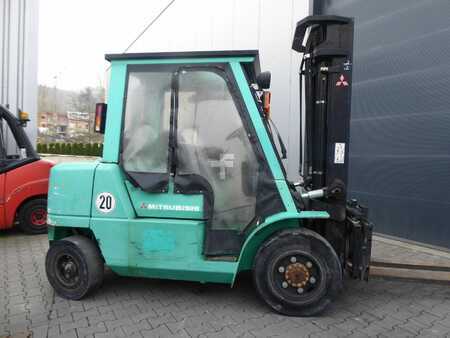 Treibgasstapler 2005  Mitsubishi FG40N (8)