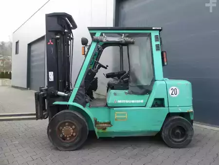 Dieselový VZV 2005  Mitsubishi FG40N (3)