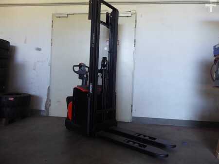 Pallet Stackers 2025  BT SWE120 mit Platform (3)