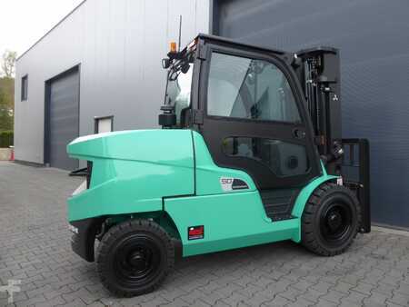 Dieselový VZV 2022  Mitsubishi FD50NT (10)