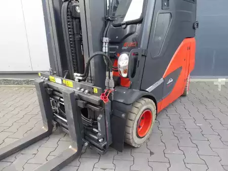 Dízel targoncák 2022  Linde H20D-02 (2)