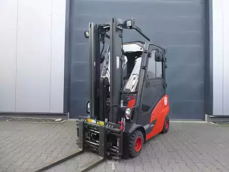 Dízel targoncák 2022  Linde H20D-02 (4)