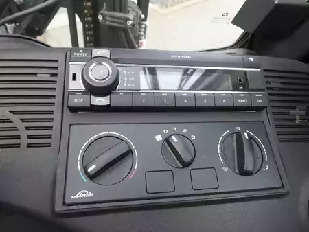 Dízel targoncák 2022  Linde H20D-02 (9)