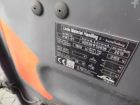 Gázüzemű targoncák 2015  Linde H18T-01 (4)