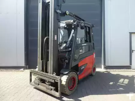 Eléctrica de 4 ruedas 2021  Linde E45HL-01/600 (1)