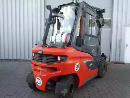 Empilhador a gás 2023  Linde H35T-01 (6)