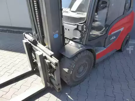 Chariots élévateurs GPL 2024  Linde H35T-01 (2)