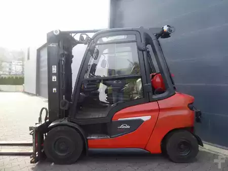LPG Forklifts 2020  Linde H35T-01 (2)