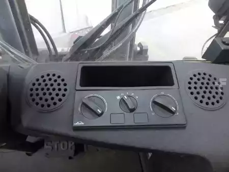Empilhador a gás 2019  Linde H35T-02 (5)