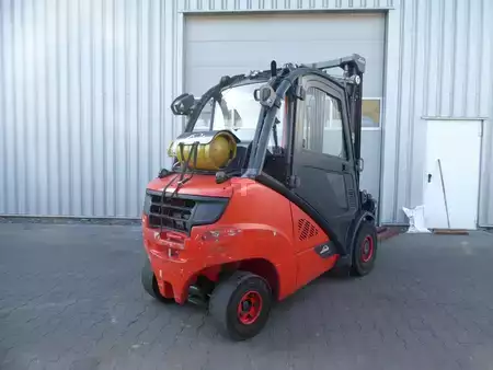 Empilhador a gás 2019  Linde H35T-02 (6)