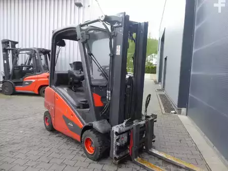 Chariots élévateurs GPL 2021  Linde H20T-01 (8)