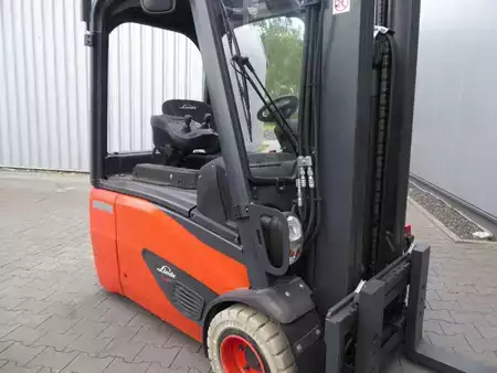 Sähkö - 3 pyör 2021  Linde E18-02 (8)