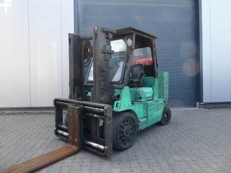 LPG VZV 2012  Mitsubishi FGC70K Kompaktstapler (1)