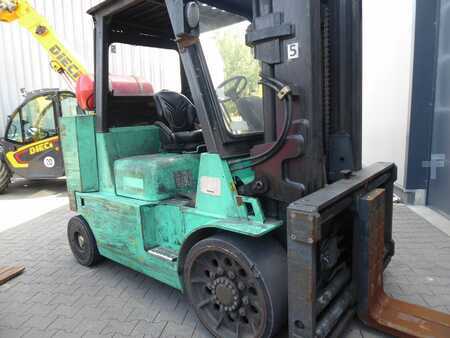 LPG VZV 2012  Mitsubishi FGC70K Kompaktstapler (7)
