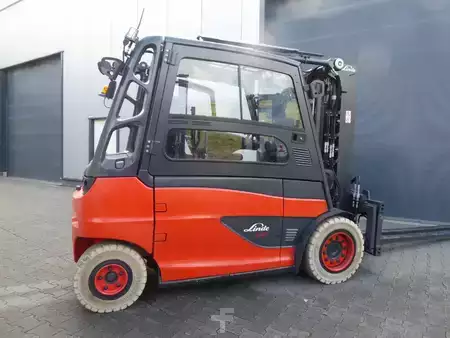 Elektromos 4 kerekű 2020  Linde E50L-01/600 Containerfähig (10)