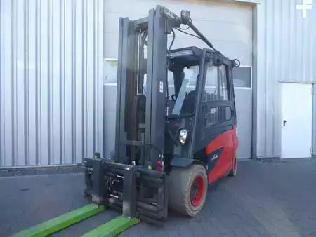Elektro čtyřkolový VZV 2023  Linde E50L-01/600 (1)