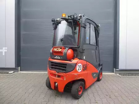 Gázüzemű targonca 2021  Linde H14T-01 (3)