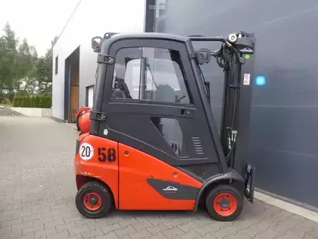 Gázüzemű targonca 2021  Linde H14T-01 (4)