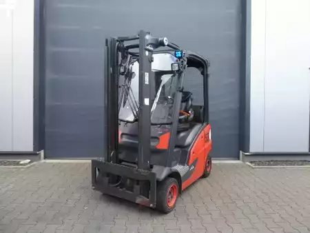 Treibgasstapler 2021  Linde H14T-01 (1)