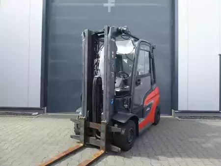 Dieselstapler - Linde H25D (1)