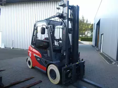 Dieselstapler 2023  Linde H30D-01 (8)