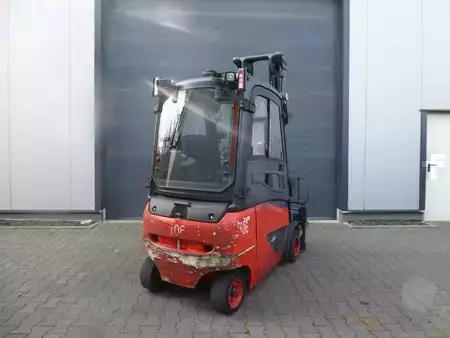 Carrelli elettrici 3 ruote 2021  Linde E18-02 (8)