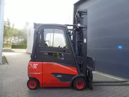 Carrelli elettrici 3 ruote 2021  Linde E18-02 (9)