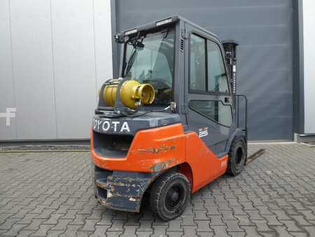 Chariots élévateurs GPL 2021  Toyota 02-8FGF25 (8)