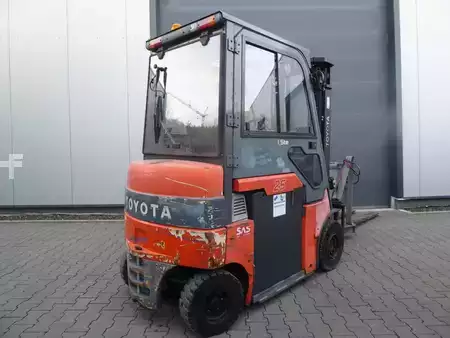 Elektro čtyřkolový VZV 2012  Toyota 7FBMF25 (7)