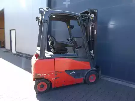 Carrelli elettrici 4 ruote 2017  Linde E16PH-02 (7)