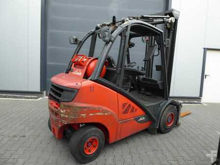 Gázüzemű targoncák 2016  Linde H30T-02 (5)